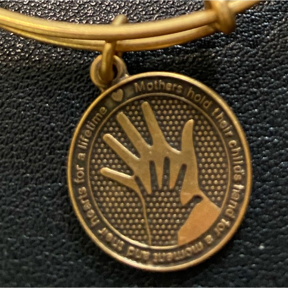 “Mothers” Alex and Ani bracelet 2014. - Picture 3 of 3